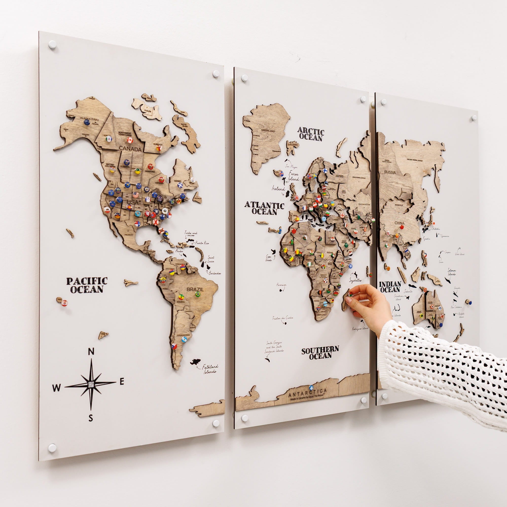 3D Wooden World Map Triptych Frameless - Terra