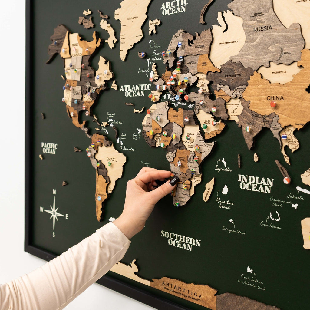 3D Wooden Map on Board Multicolor - Green